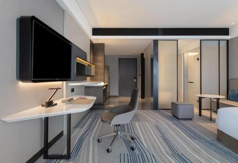 キングサイズベッドのスタンダードルーム, Crowne Plaza Xiamen Jimei Seaview By Ihg