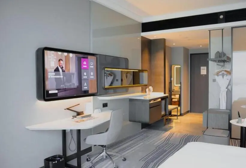 キングサイズベッドのスタンダードルーム, Crowne Plaza Xiamen Jimei Seaview By Ihg