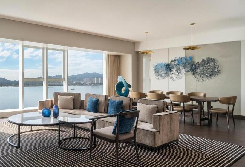 Королевский Люкс, Crowne Plaza Xiamen Jimei Seaview, An Ihg Hotel Free Mini Bar