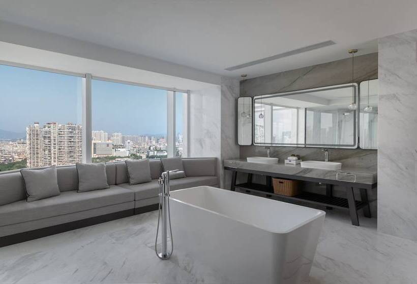 皇家套房, Crowne Plaza Xiamen Jimei Seaview, An Ihg Hotel Free Mini Bar