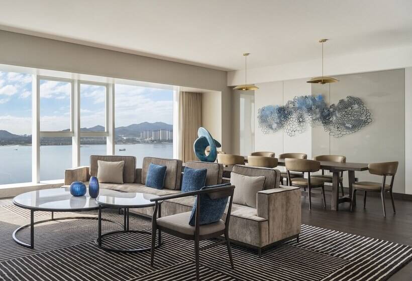 Королевский Люкс, Crowne Plaza Xiamen Jimei Seaview, An Ihg Hotel Free Mini Bar