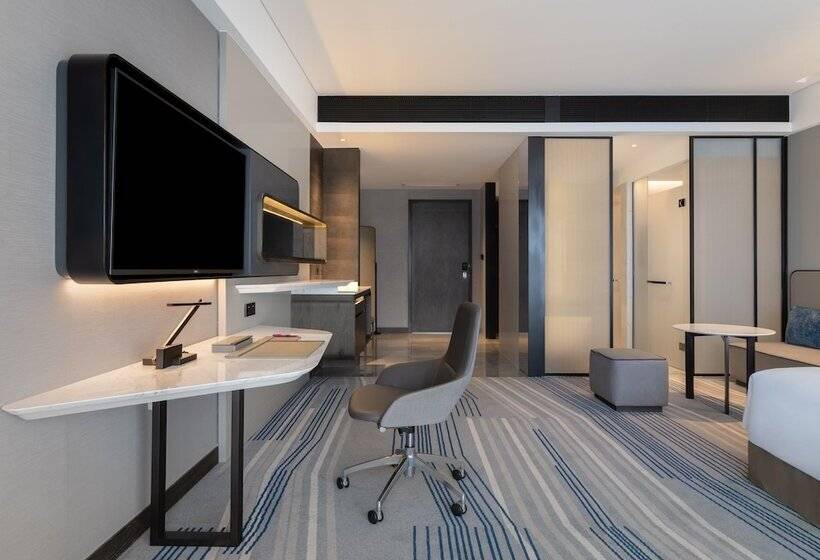 Номер Стандарт, Crowne Plaza Xiamen Jimei Seaview, An Ihg Hotel Free Mini Bar