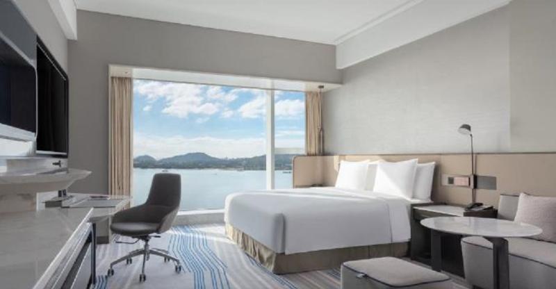 Номер Стандарт, Crowne Plaza Xiamen Jimei Seaview, An Ihg Hotel Free Mini Bar