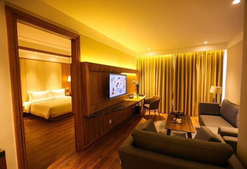 エクゼクティブスイート, Radisson Bhopal