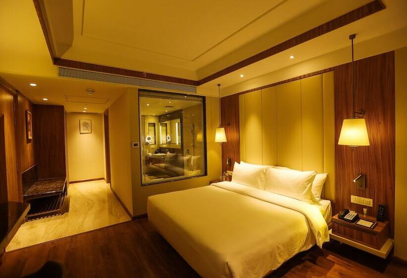 スイート, Radisson Bhopal