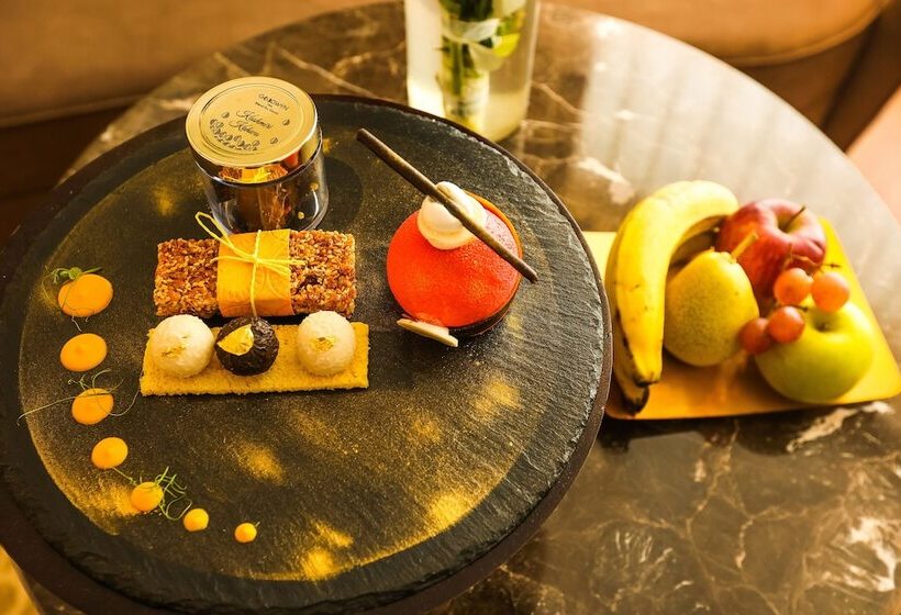 スイート, Radisson Bhopal