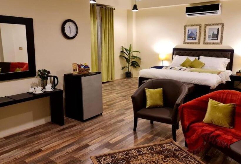 اتاق لوکس, The Mandarin Inn