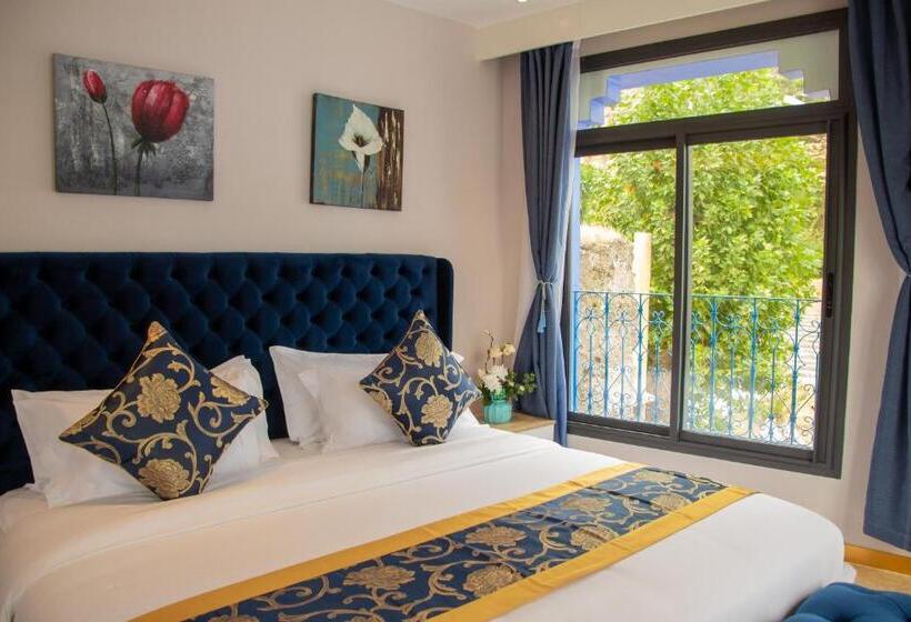 标准间带山景, Vancii