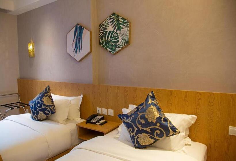Quarto Deluxe, Vancii