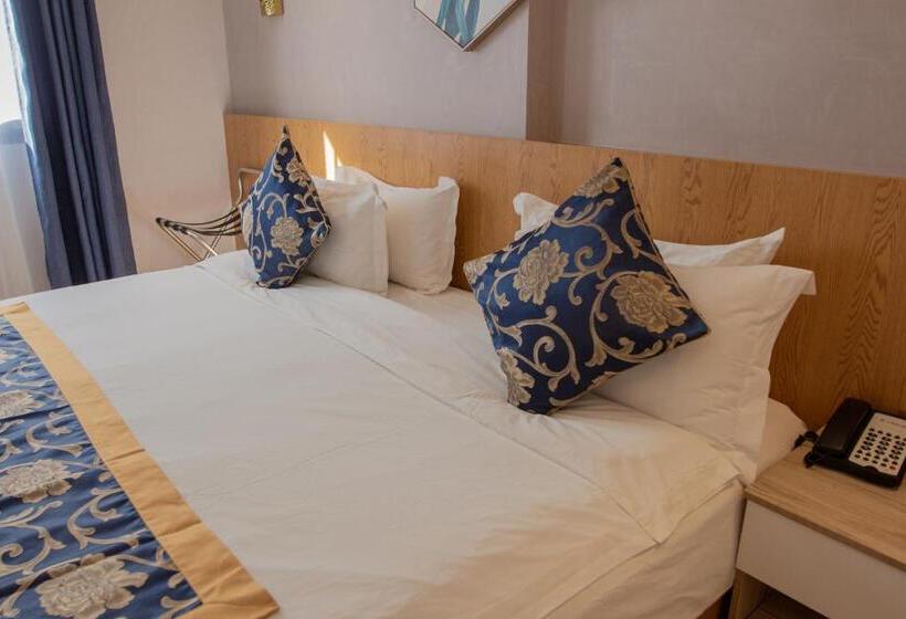 带大床的豪华间, Vancii