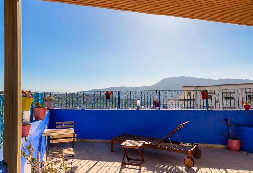 小型套房带阳台, Vancii