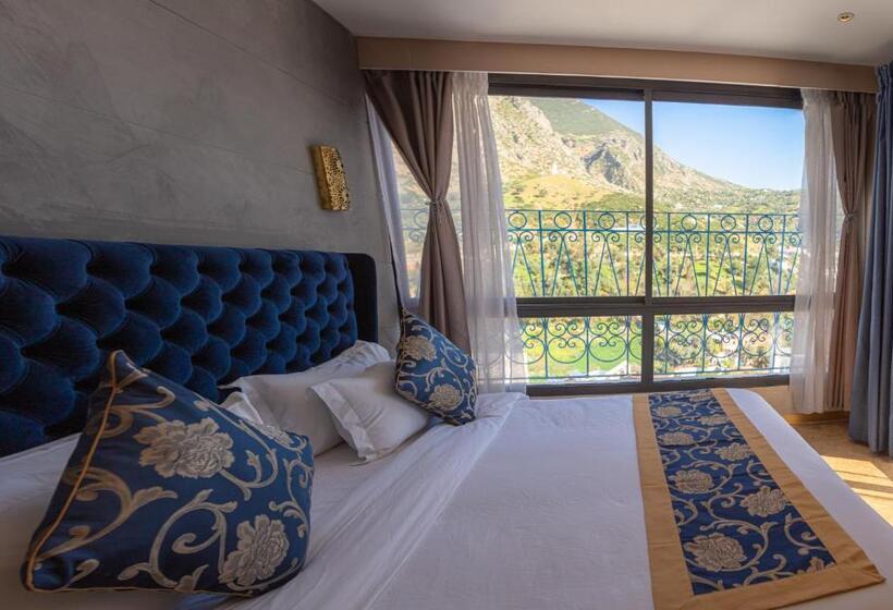 小型套房带阳台, Vancii