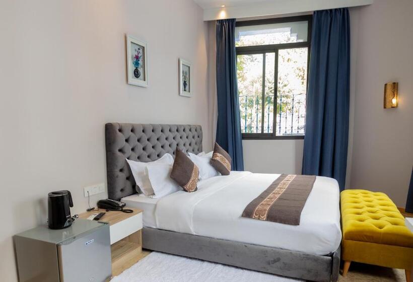 标准间带山景, Vancii