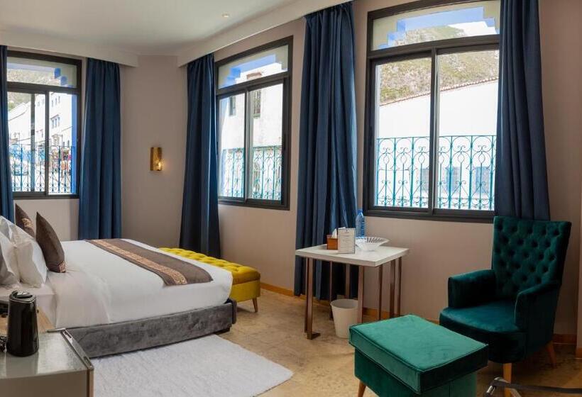 Quarto Estandar Vista Montanha, Vancii