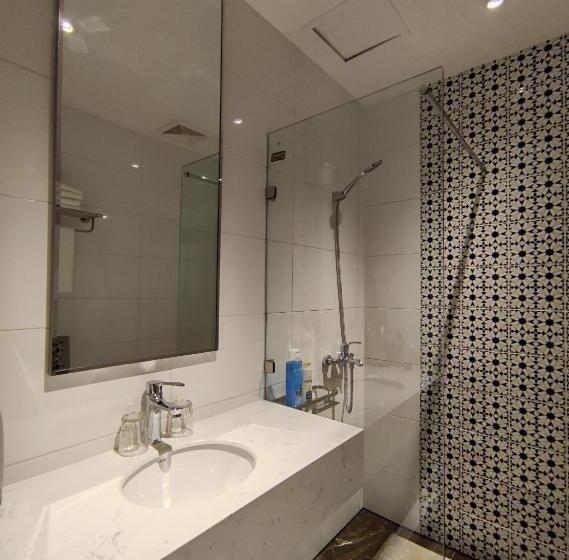 Quarto Estandar com Vistas, Vancii
