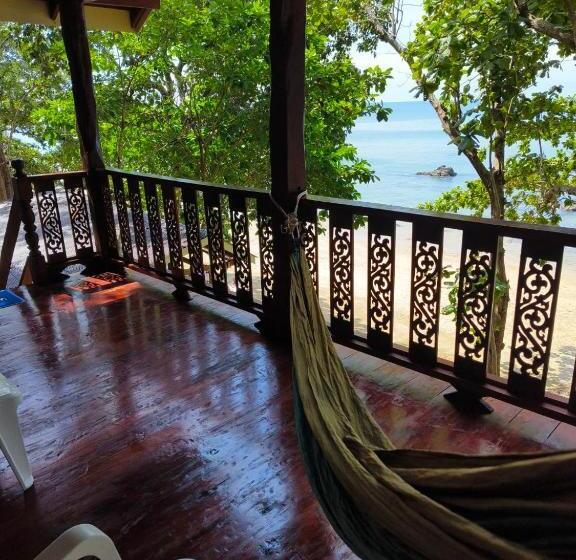 בקתה דלוקס, Kohjum Seafront Resort