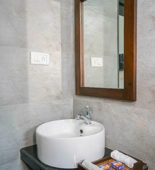 デラックスルーム, Sarth Ayurveda Retreat And Wellness Centre