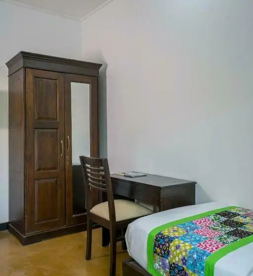 デラックスルーム, Sarth Ayurveda Retreat And Wellness Centre