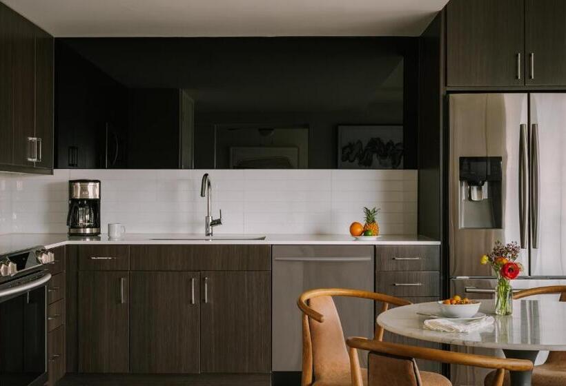 1 Bedroom Apartment, Sonder At Commerce