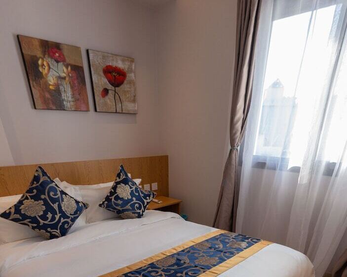 Quarto Estandar Individual, Vancii