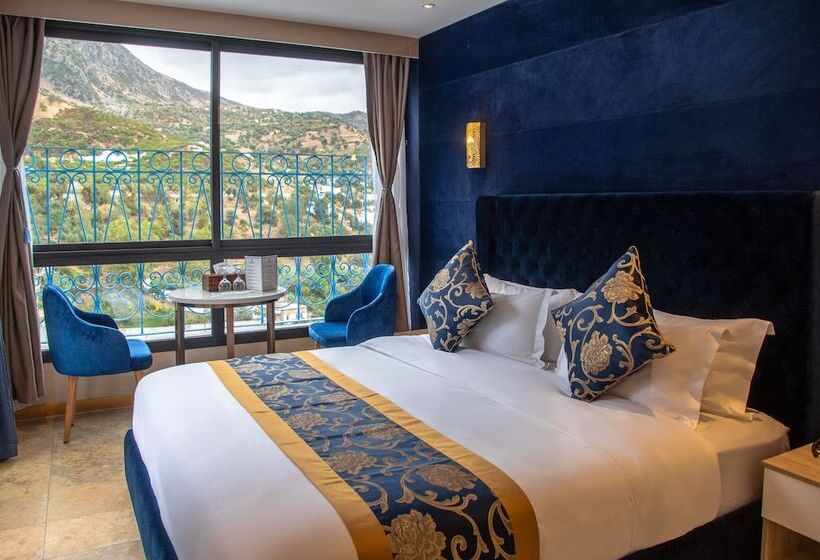 小型套房带阳台, Vancii