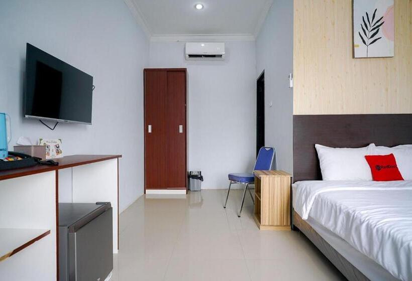 豪华房间, Reddoorz Premium At Raja Hostel Syariah