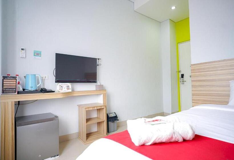 豪华房间, Reddoorz Premium At Raja Hostel Syariah