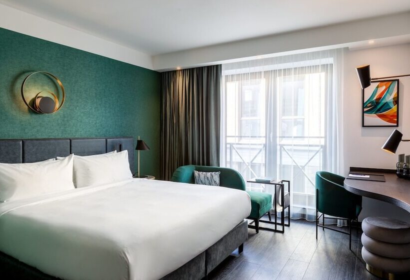 اتاق لوکس, The Den, Shertogenbosch, A Tribute Portfolio