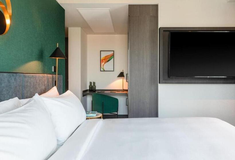 اتاق سوپریور با چشم‌انداز شهر, The Den, Shertogenbosch, A Tribute Portfolio