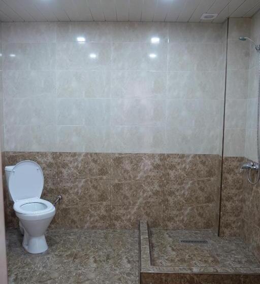 اتاق استاندارد سه نفره, Guest House Kumayri