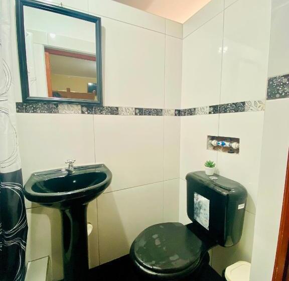 اتاق استاندارد چهار تخته, Hospedaje Anais