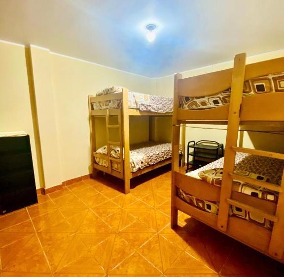 اتاق استاندارد چهار تخته, Hospedaje Anais