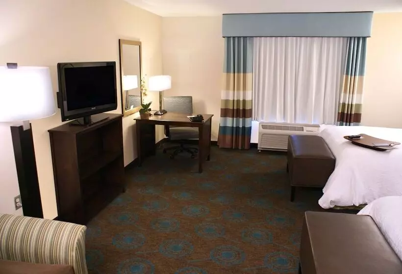 2ダブルベッドのスタンダードルーム, Hampton Inn & Suites Suisun City Waterfront