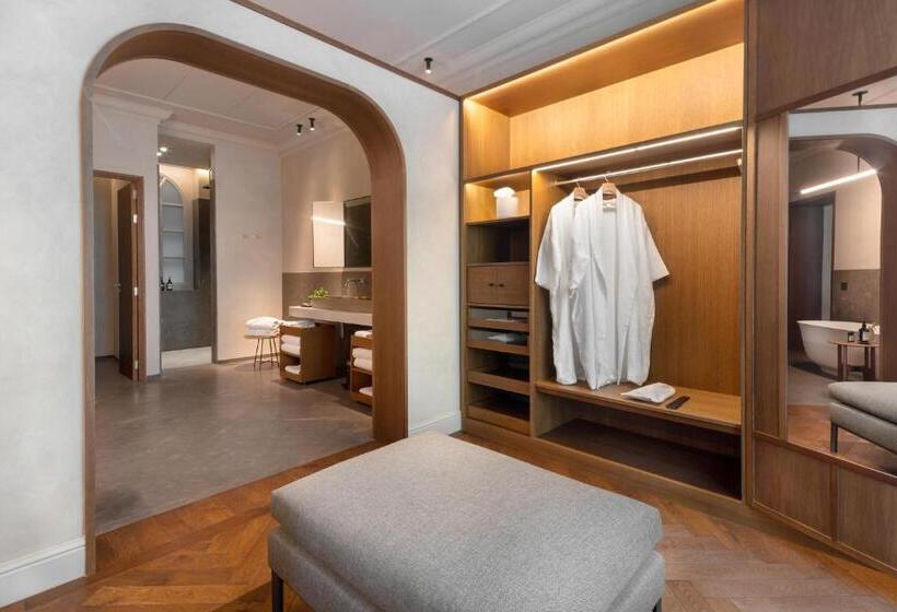 Люкс, Alma Barcelona Gl