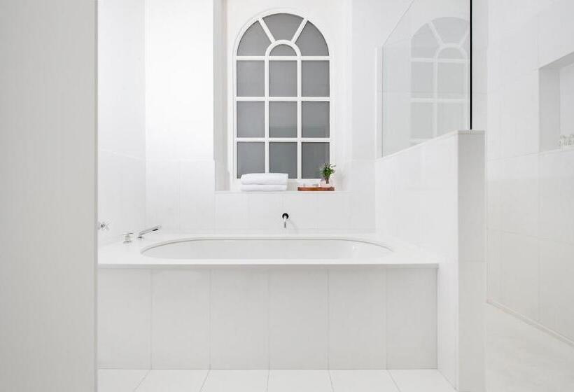 Люкс Superior, Alma Barcelona Gl