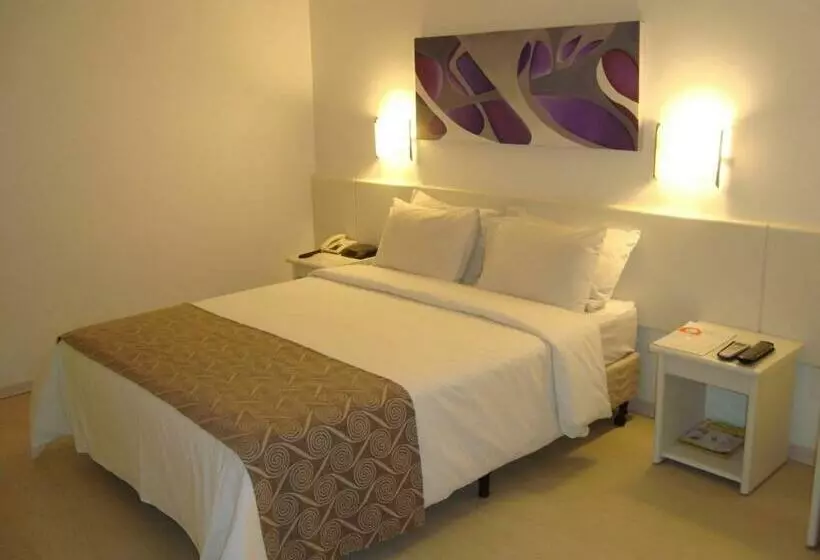 Quarto Superior, Boulevard Plaza