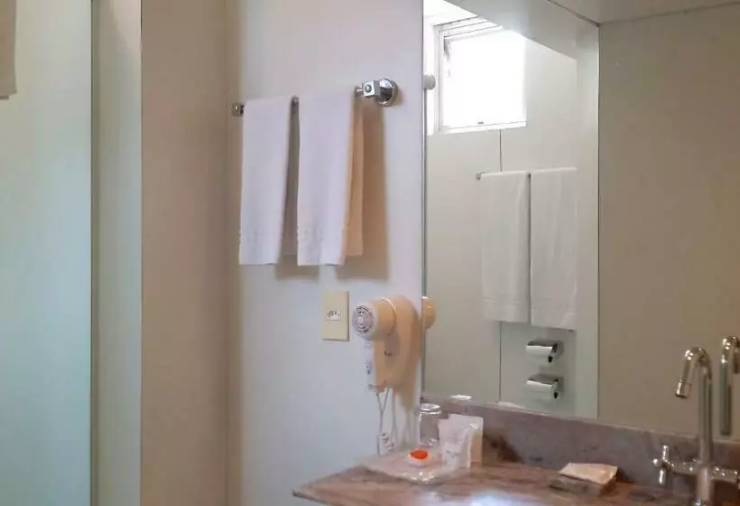 Quarto Superior, Boulevard Plaza