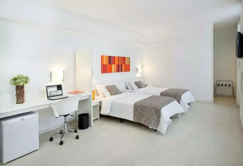Quarto Superior, Boulevard Plaza