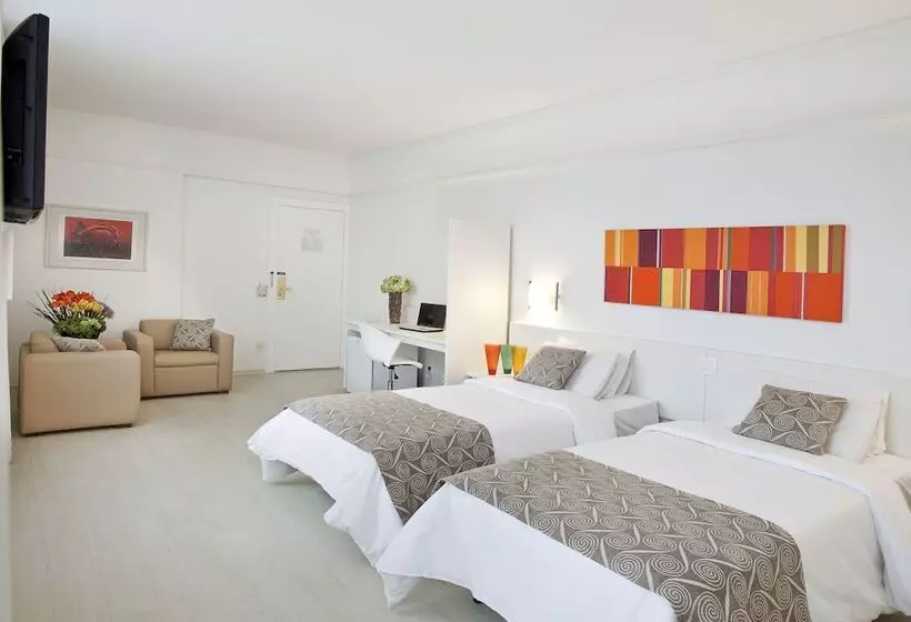 Quarto Superior, Boulevard Plaza