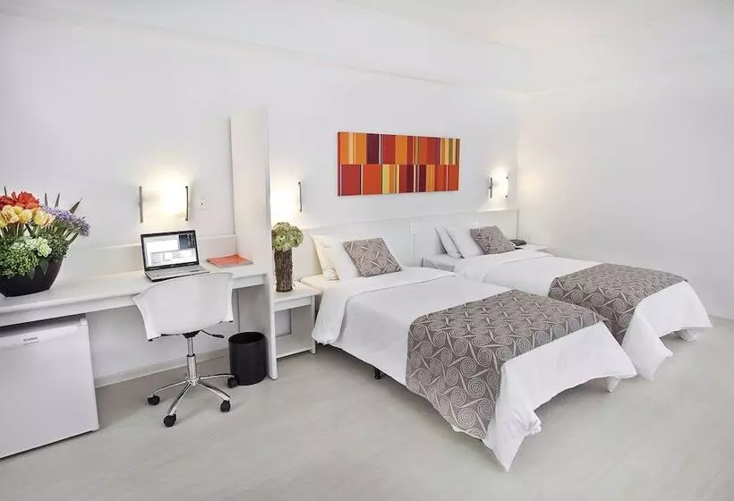 Quarto Superior, Boulevard Plaza