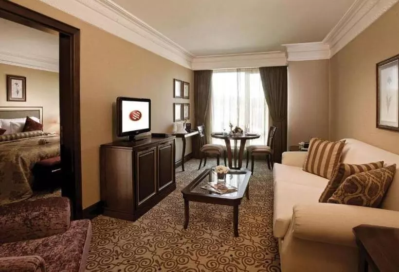 クラブスイート, Crowne Plaza Istanbul Asia, An Ihg