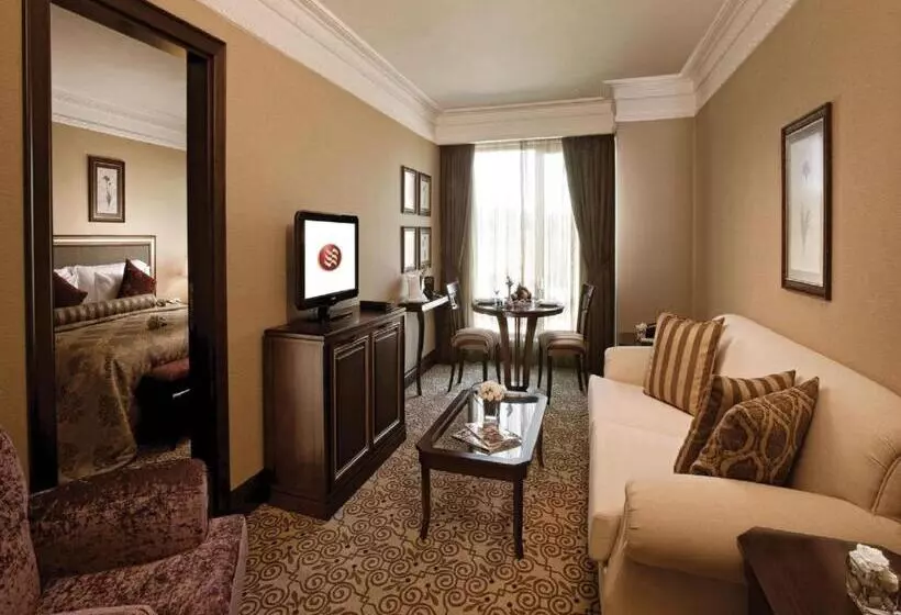 クラブスイート, Crowne Plaza Istanbul Asia, An Ihg