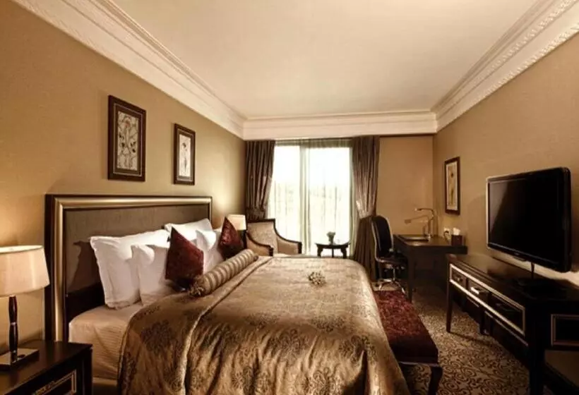 キングサイズベッドのスタンダードルーム, Crowne Plaza Istanbul Asia, An Ihg