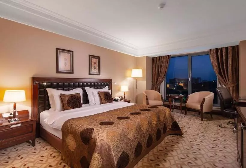 キングサイズベッドのスタンダードルーム, Crowne Plaza Istanbul Asia, An Ihg