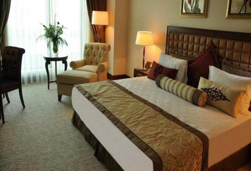 اتاق استاندارد با تخت بزرگ, Crowne Plaza Istanbul Asia, An Ihg