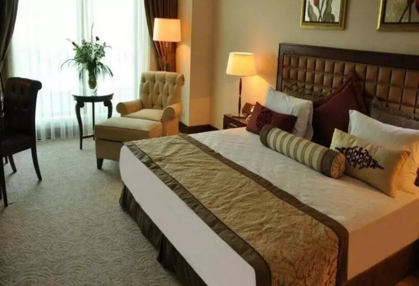 キングサイズベッドのスタンダードルーム, Crowne Plaza Istanbul Asia, An Ihg