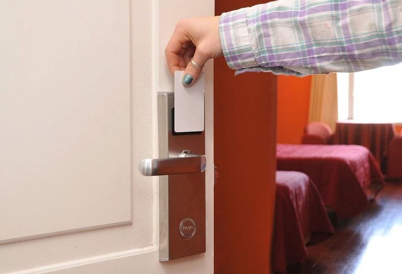 חדר סטנדרט לשלושה, El Cid