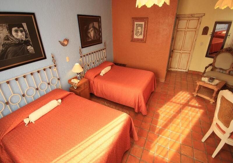 اتاق استاندارد, El Meson De Los Poetas