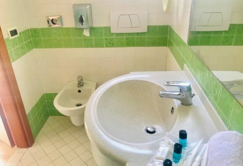 חדר סטנדרט יחיד, Essen