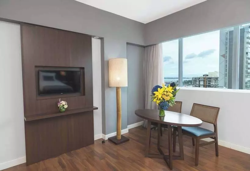 اتاق لوکس, Golden Tulip Porto Vitoria
